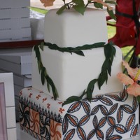 Hawaiian Tapa Cake 