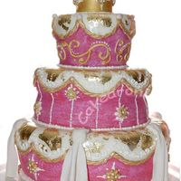 Ala Margaret Braun best of show at the fair. hand painted fondant, gum paste crown, edible gold leaf