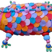 Leapin' Lizards! From Colettes book...Mr. Sticky the Chameleon! This bad boy takes one long time to do! Model magic legs, tail and tongue. Fondant mouth,...