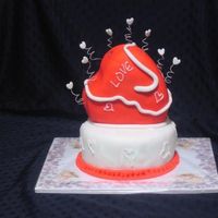 Whith Love 2 chocolate cakes to cupidon