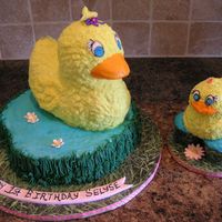 Request For A Girly Duck had alot of trouble with small smash cake, so had to alter the design for the puddle to be cupcakes instead...not my favorite, but design...