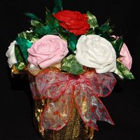 Valentine Cupcake Bouquet cupcake bouquet done to showcase valentine specials.