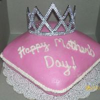 Janeta's Mother's Day Cake Pillow is covered in MMF and decorated in BCD. I bought a tiarra and placed it on top. I made this for a good friend for mother's day...