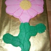 Flower Cupcake Cake All done in buttercreme.