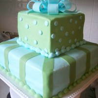 Package butter cream icing w/ fondant bow