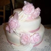 Pink And White this was a practice cake....