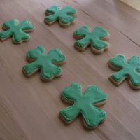 St Patty's Day Cookies Had some trouble with icing consistency on this first batch...got way better as I went along, but forgot to take pics of the good ones...