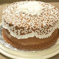 Cornelli Lace This was my first attempt at Cornelli, during Class I. I think it would make a nice mothers day cake.