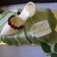 Bigger Pic Of The Shoe Sorry abt the tiny pic I uploaded b4...Here is a more clearer one...:) TFL!