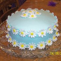 Daisy Cake I made this for a friends Bridal shower.