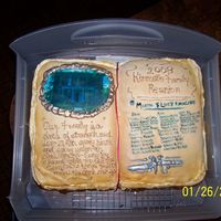 Family Reunion fondant, royal icing writing and "frame" the poem is "Our family is a cirlcle of strength" and on the right side of the...