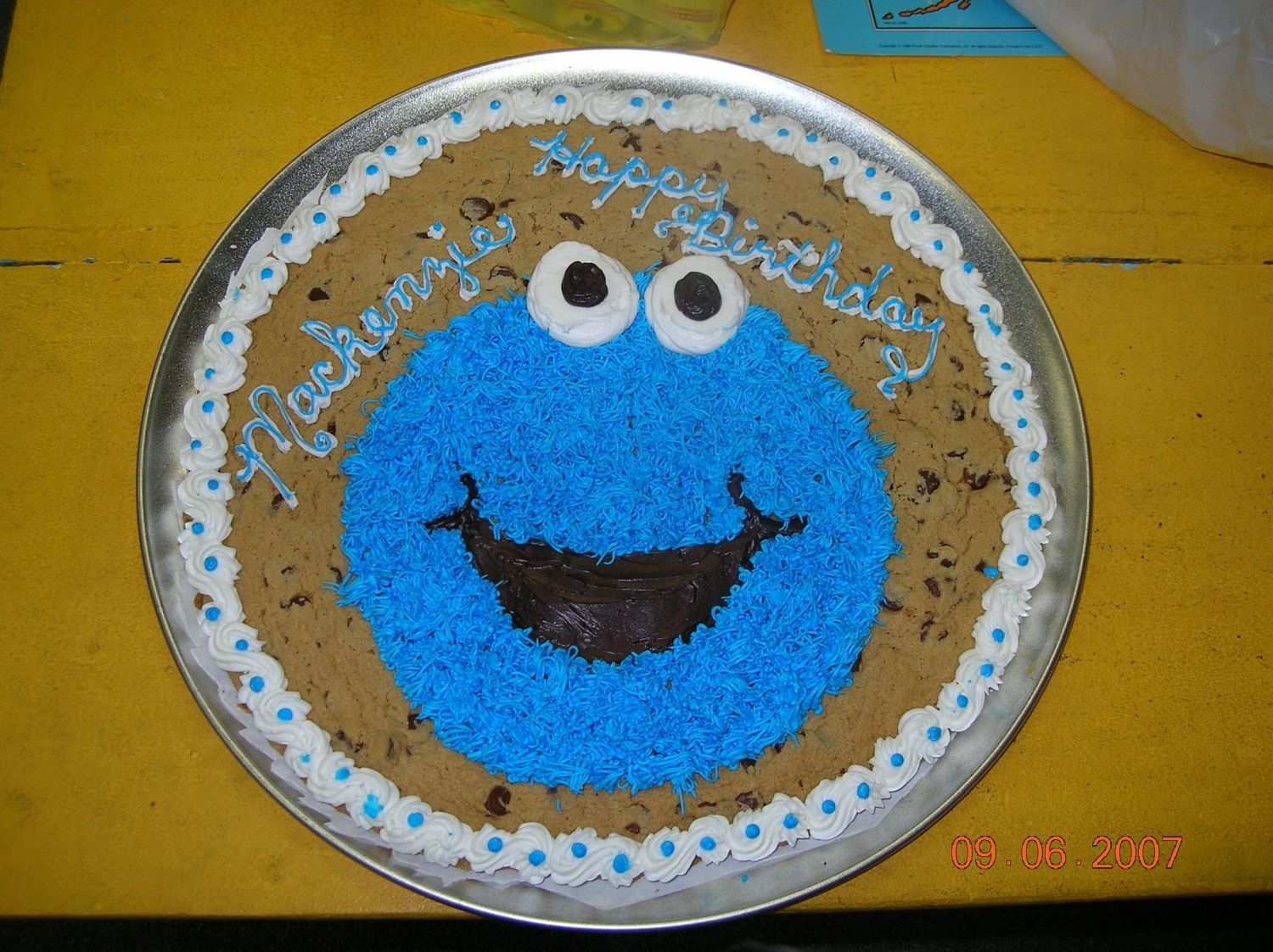 Cookie Monster Cookie Cake Cookie cake with a cookie monster on top