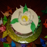 Japanese Themed Cake Lotus blossom topper, cherry blossoms, bamboo, gumpaste crane. Thanks to Nadie for inspiration and encouragement.