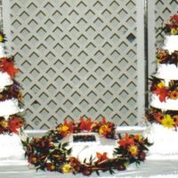 Autumn Flowers Here is another cake done by my sister and I. It was done this fall and all fresh flowers were used...Served 280 ppl