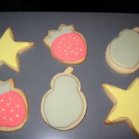 Img_2015.jpg no fail cookies and icing. still practicing, but pleased with the results.