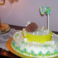 Baby Bathtub Did this for a co-workers sisters baby shower. Everything is edible, but the bell. Bubbles are gumballs, water is piping gell tinted white...