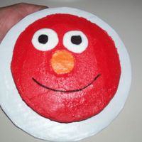 Lynnlees_2Nd_Birthday_006.jpg This is a smash cake for my daughter's 2nd birthday. I free handed it. It is all bc icing, too.