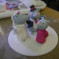 Mouse Wedding Topper - Debbie Brown London, May 2009 Made at Debbie Brown's London Workshop. I really enjoyed making it. Unfortunately, it didn't survive the tube and train trips...