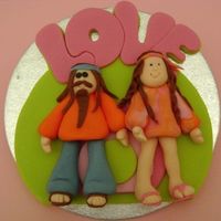 60S Hippie Wedding Topper - Debbie Brown Workshop In London This was enormous fun to make and Debbie gave us so many good tips!