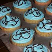 Cupcakes ...also to coordinate with the scroll work cake