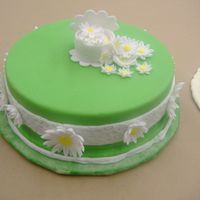 Springtime Cake With Daisy Flowers. This was my final cake for wilton course #4 gum paste/fondant.