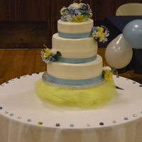 Tillmans Wedding All buttercream with silk ribbon and flowers