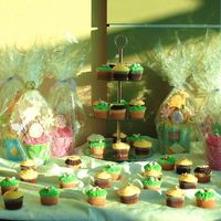 Easter Goodies cupcakes & cookie bouquets for table display.
