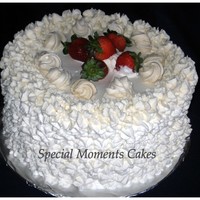 Chantilly Frosting Chantilly is a french frosting made of heavy cream.Fresh strawberries, white chocolate mousse and cookies for filling