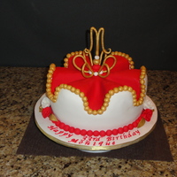 Wavy Birthday Cake Was asked to make a birthday cake for New Years, and fell in love with this technique. Tutorial by Susie ? was truly helpful. A bit tricky...