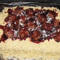 Spaghetti Cake I made this cake on Monday and am very pleased with how it turned out. I have only been decorating a couple of weeks and seen the tutorial...