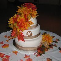 Fall Wedding I wish I would have had time to make gumpaste leaves. The bride (my sister in law) loved it. Not too bad for my first attempt at two...