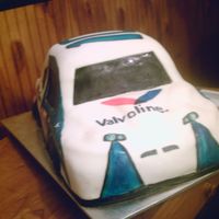 Valvoline Nascar Cake 2 This shows the front end detailing on the cake.