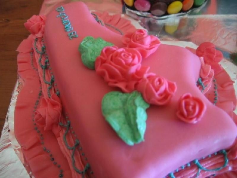 Wedding Stage This is the wedding stage of the 9 cakes. The roses are from royal icing, that was my first attempt to make roses from a small tip. I'...