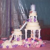 Round Tiered Wedding Cake 