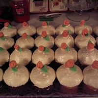 Last Minute Wedding Cupcakes the sister of the bride ordered these...gave me no clue as to what she wanted, just said "what ever you think"...so this is what...