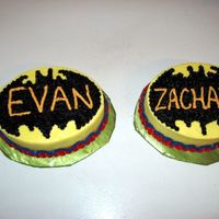 Batman Smash Cake For Two Four Yobs. These were the smash cakes I did in conjunction with the bigger cake. I was so tired that I didn't realize the bat wings were wrong (...