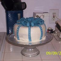 Fondant Bow my first fondant bow. I wasn't that happey with how it turned out.