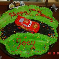 Cars Cupcake Cake I made this Cars cupcake cake for my sons birthday party. All the kids liked it.