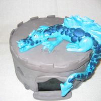 Dragon! Styrofoam dummy with fondant dragon, painted with luster dust. Thanks for looking!