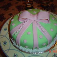 Bow Cake 