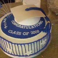 Graduation Cake To accompany cupcakes for a friend's daughter's graduation.