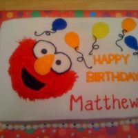 Elmo Birthday I copied a napkin to make Elmo's face and when I stepped back to look at it, all I could see is Elmo wearing glasses. Oh, well ......