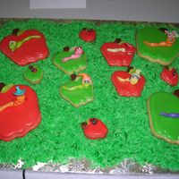 Worms With Attitude This was also done for the Great American Cake Show in Westminster, MD. These little guys placed 3rd place for me, I was very proud of that...