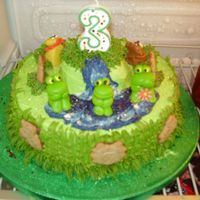 Siobhan's Wildlife Birthday Cake This is the second b-day cake for my dd's 3rd... it's choc mud cake filled w choc custard/whipped cream and frosted/decorated in...