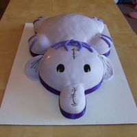 100_2289.jpg a little elephant :) a more generic version of my heffalump cake