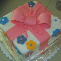 Present Cake Easy easy cake, all fondant.