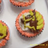 Horse Cup Cakes I made these horse cupcakes for the fun of it. I bought a new cake book and wanted to try it out.