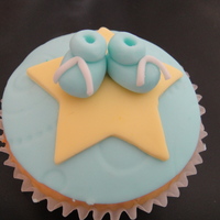 Baby Booties Cupcake 