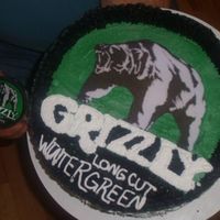 Grizzly Birthday Cake This was a very emotional cake for me. I made it for my Grandpa on Thursday and he passed away on Sunday. We knew it was going to be his...