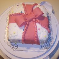 Present Cake From Wilton Class Fondant covered cake with fondant bow.